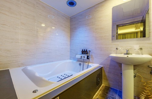 Sindang-dong Hotel | Daegu Seongseo Hotel the Stay Romantic