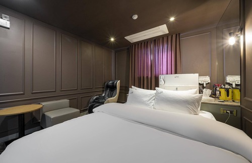 Daedeok-gu Hotel | Daejeon Sintanjin Hotel Wol