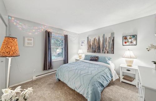Stillwater House | Daffodil House - Large 6 Bedroom Accessible Rental