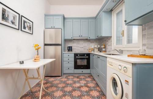 Kardamena Apartment | Dafni Local Style, 1 Min from Main Beach