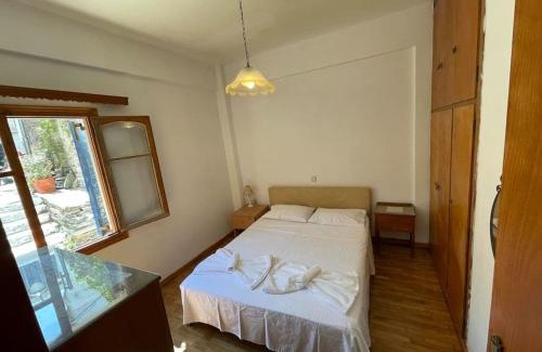 Ikaria Apartment | Dafnis beach house