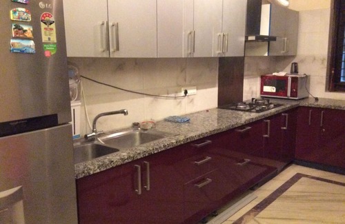 Chhatarpur Bed & Breakfast | Dagar Apartment -Bed and Breakfast