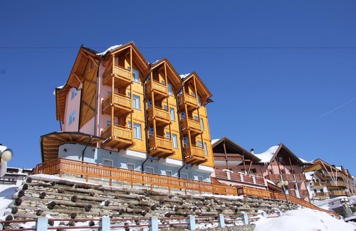 Passo del Tonale House | Dahù Hotel Residence