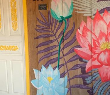 Koh Rong Sanloem House | DAHLIA Guesthouse