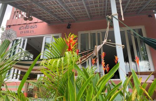 Koh Rong Sanloem House | DAHLIA Guesthouse