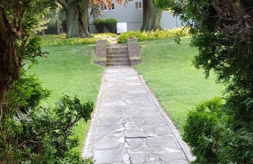 New London House | Daily/Monthly/summer rental now available/walk 2 BEACH/Graduations/Families/More