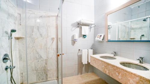 Kiris Hotel | Daima Biz Hotel - Dolusu Aquapark Access