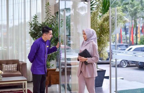 Padang Hotel | Daima Hotel Padang