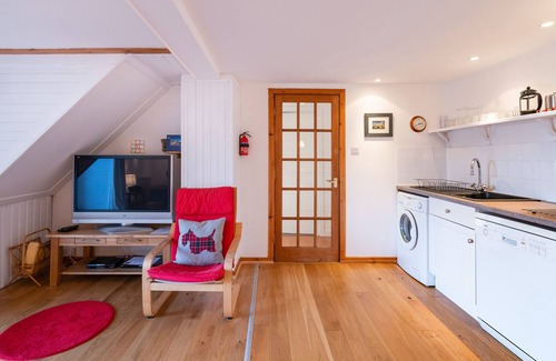 Gruline House | Dairy Cottage. 3 Bedroom Cottage. Sleeps 5