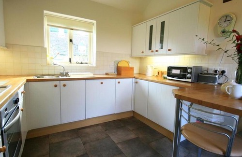 Ampney Crucis House | Dairy Cottage, CIRENCESTER
