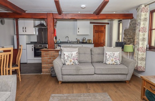 Ash Mill Cottage | DAIRY COTTAGE, pet friendly, with a garden in South Molton