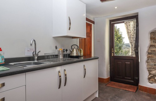 Ash Mill Cottage | DAIRY COTTAGE, pet friendly, with a garden in South Molton