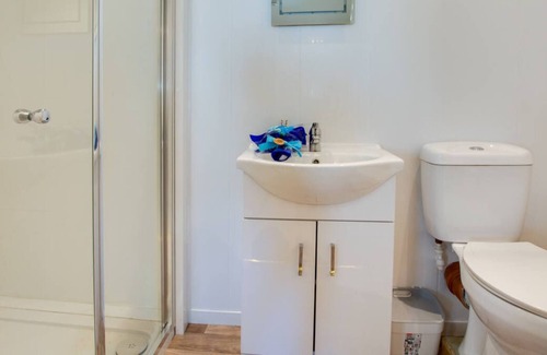Carmarthen House | Dairy Cottage Retreat