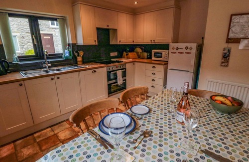 Newton-on-Rawcliffe Cottage | DAIRY HOUSE, pet friendly, with open fire in Newton-Upon-Rawcliffe