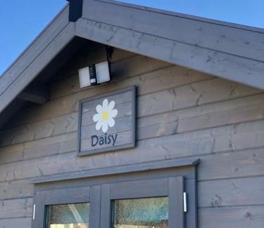 Aboyne Ski Chalet | Daisy Cabin