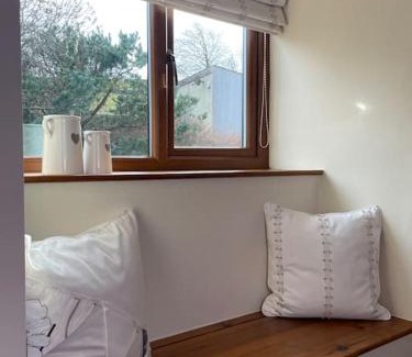 Oldfield House | Daisy Cottage