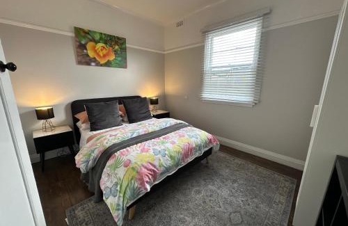 Yarram House | Daisy Cottage on Duke 3BR