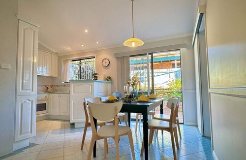 Daisy Hill House | Daisy hill Tranquil Japanese Gardens Retreat