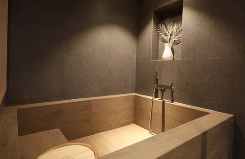 Yongmun Hotel | Daisy Hotel