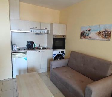 Osenovo Apartment | Daisy Studios Harmony Hills