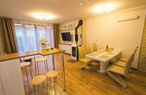 Lukecin House | Daisy - Sunny Flowers Apartments