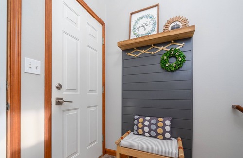 Buffalo Ridge House | Dakota Cozy - Beatiful 9 Person Westside Home
