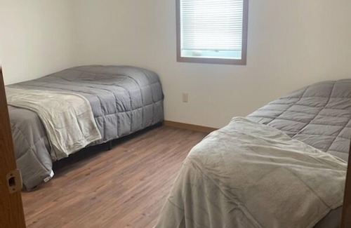 Penn Cabin | Dakota Sunset Resort