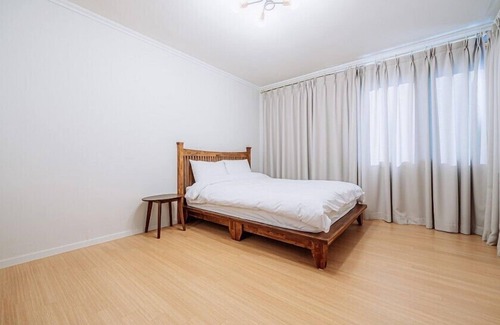 Chuncheon House | dal geulim goun
