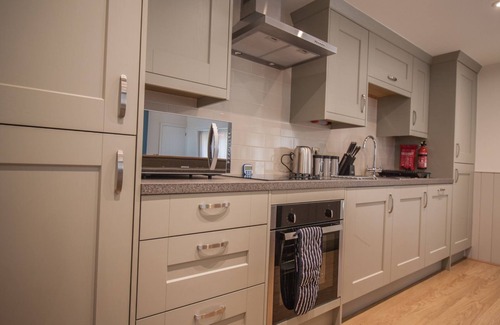 Pickering Cottage | Dalby Cottage | sleeps 6 - Hot Tub, Dog Friendly - 5* Gold