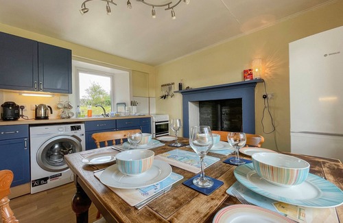 Thurso Cottage | Dalcharn is in a perfect location for exploring, set amongst beautiful views.
