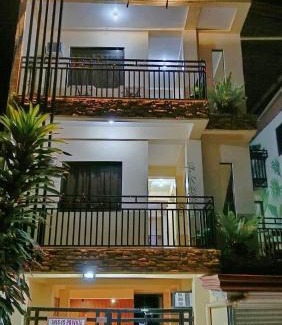 Pamplona House | DaLei Suites in Pamplona