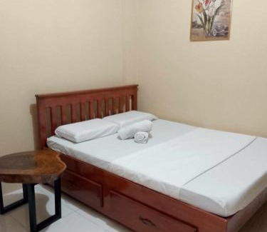 Pamplona House | DaLei Suites in Pamplona