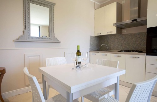 Leverano House | Dalesco Studio Apartment 4 | villa with pool