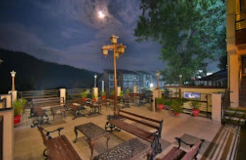 Banikhet Hotel | Dalhouse Valley Banikhet