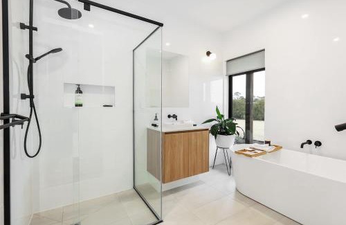 Whoorel House | Dalhousie on Pennyroyal Birregurra