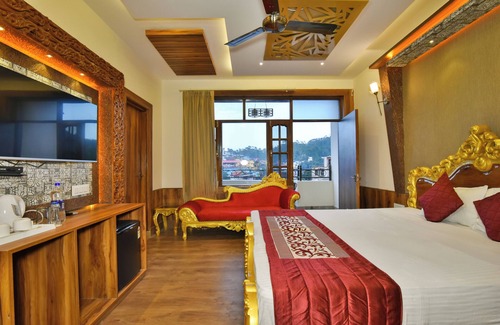 Banikhet Resort | Dalhousie valley Resort By DLS Hotels