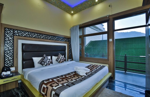Banikhet Resort | Dalhousie valley Resort By DLS Hotels