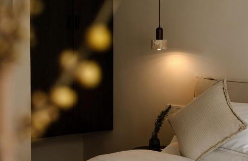 Dali Town Hotel | Dali Mountainside Hotel