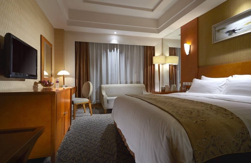 Jinzhou District Hotel | Dalian East Hotel