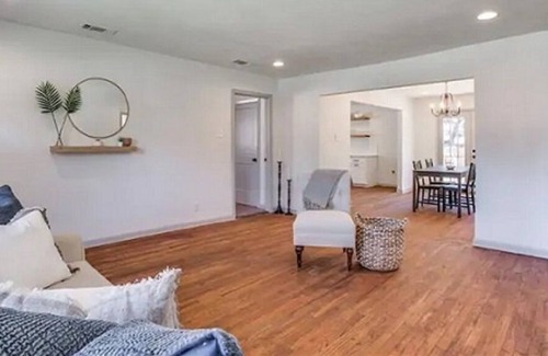Oak Cliff House | Dallas Farmhouse