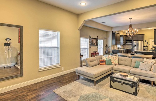 Oak Cliff House | Dallas Home w/ Yard & Fire Pit ~ 5 Mi to Dtwn