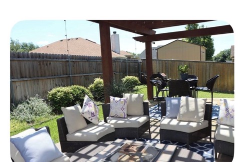 Cedar Hill House | Dallas Lux Stay -AT&T Stadium & DT Dallas 16 miles