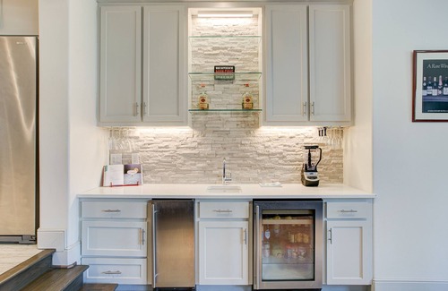 Lakewood House | Dallas - On the Creek by White Rock Lake