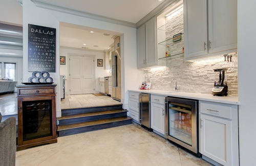 Lakewood House | Dallas - On the Creek by White Rock Lake
