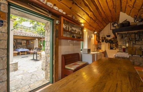 Cista Velika House | Dalmatian Stone House by Interhome