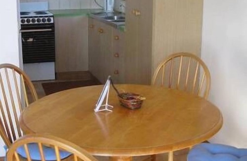 Dalmeny Apartment | Dalmeny Shores 2 Bedroom Upstairs Unit