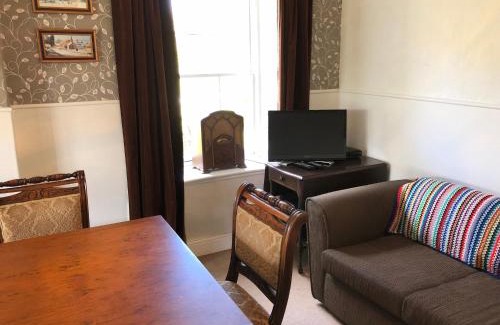 Roxburgh House | Dalton's Deed