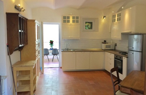 Rovezzano House | DaLu Appartamento in colonica parcheggio privato 15 min centro citta’