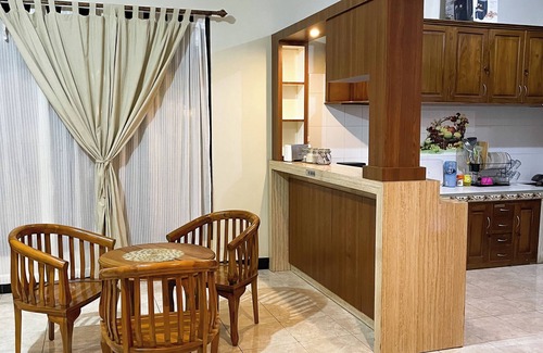 Labuan Bajo House | dAlvin: Room 4 - Cozy Corner | Near Airport