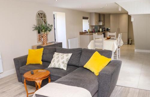 Ballyporeen House | Daly's Back House
